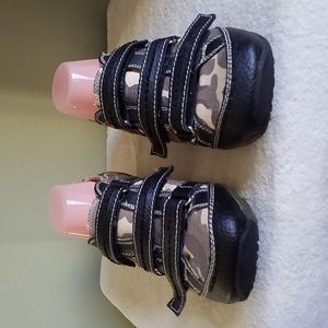 Aldo Camouflage Pattern Leather And Canvas Flat Active Shoe Size 39